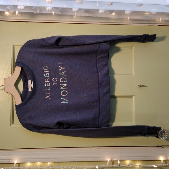Women's Aeropostale Allergic to Mondays blue cropped sweatshirt Small - Picture 1 of 5